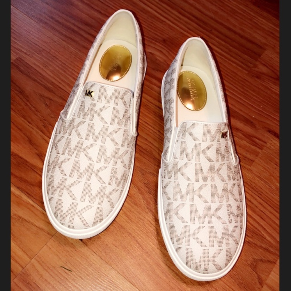Michael Kors - logo slip on NWT